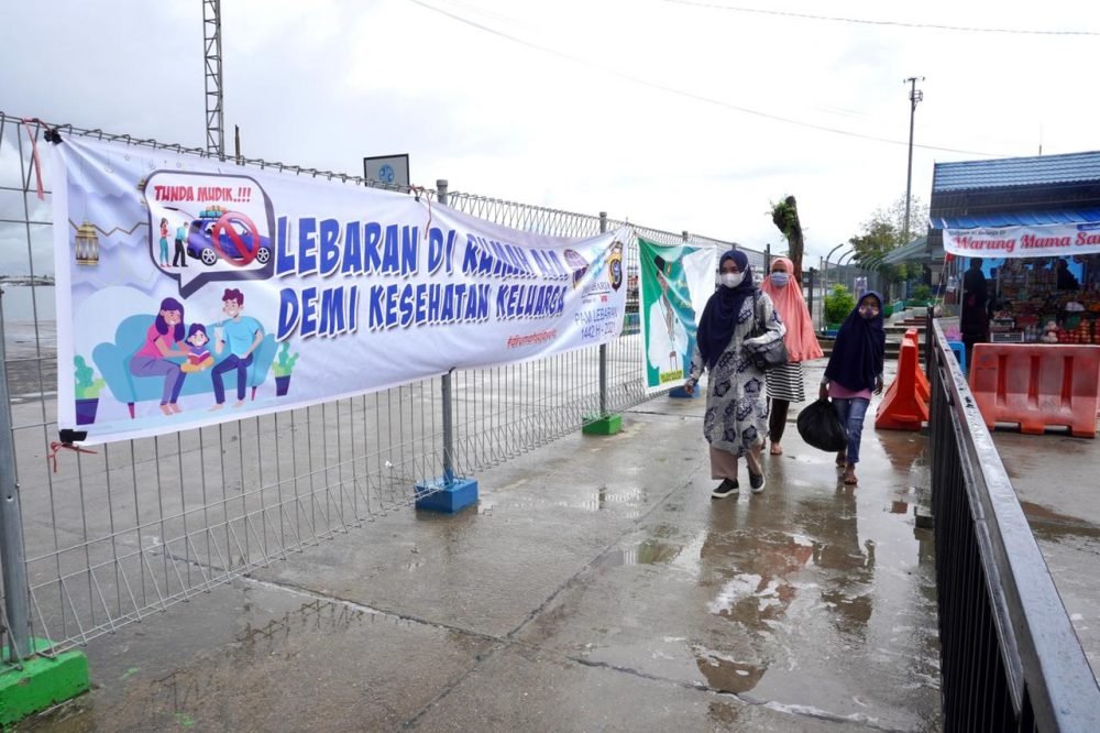 Foto Suasana Pelabuhan Nusantara Kendari Pasca Larangan Mudik Diberlakukan