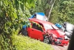 Tabrakan Truk Dan Minibus Di Buton 1 Orang Meninggal