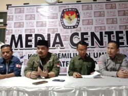 Berkas Lengkap PKN Partai Ke 8 Daftarkan Calegnya Di KPU