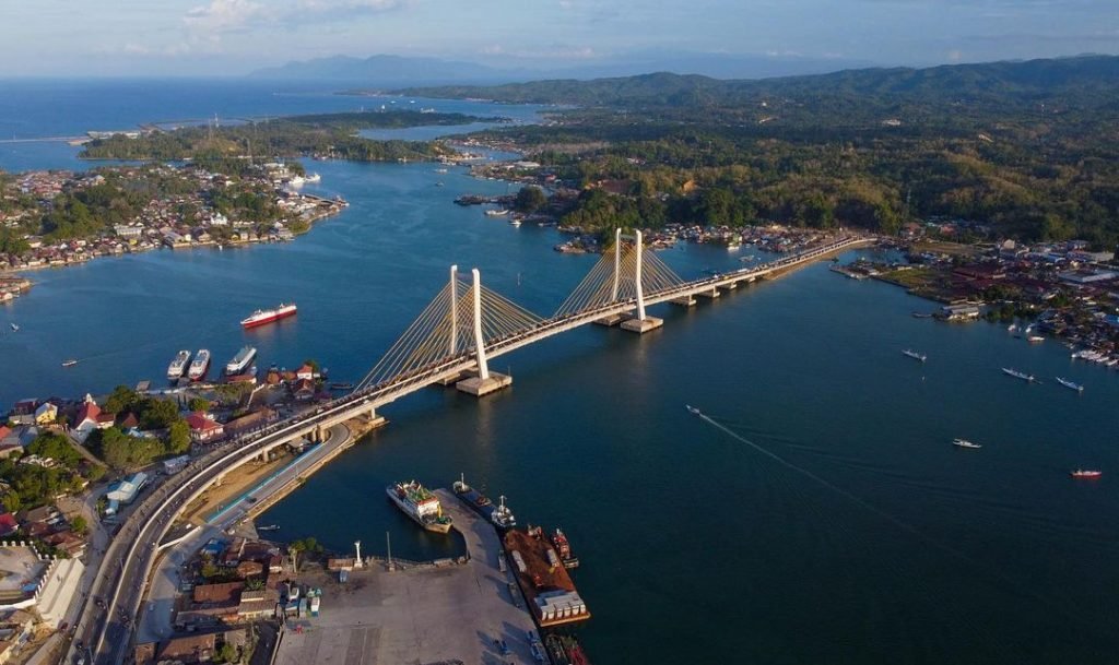 Pesona Jembatan Bahteramas, Sirat Terpanjang Ketiga Indonesia