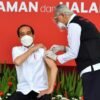 Presiden Jokowi Suntik Vaksin Perdana