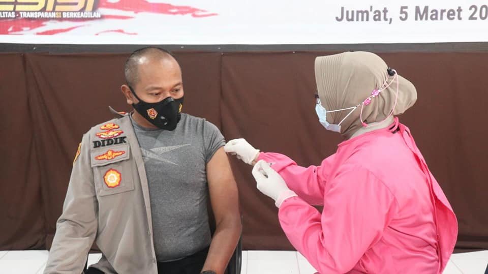 Catat! 26 Juni Polres Kendari Adakan Vaksinasi Massal Catat! 26 Juni Polres Kendari Adakan Vaksinasi Massal