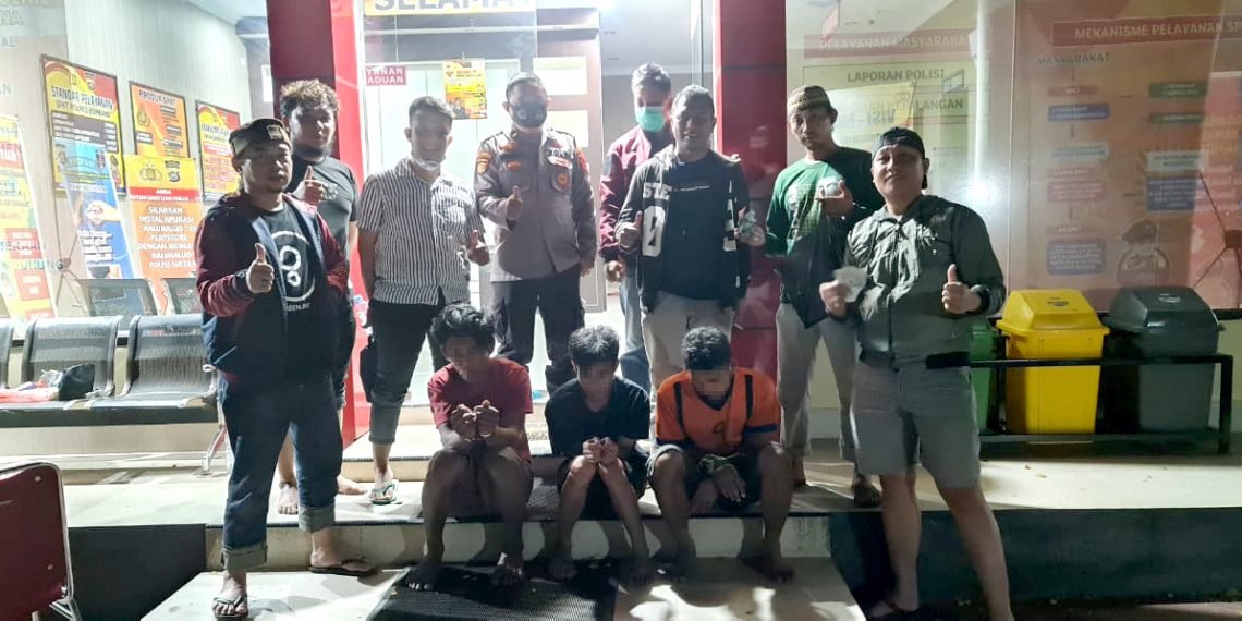 3 Pelaku Perjudian di Bombana Dibekuk Polisi, 2 Lainnya Melarikan Diri ke Laut 3 Pelaku Perjudian di Bombana Dibekuk Polisi, 2 Lainnya Melarikan Diri ke Laut