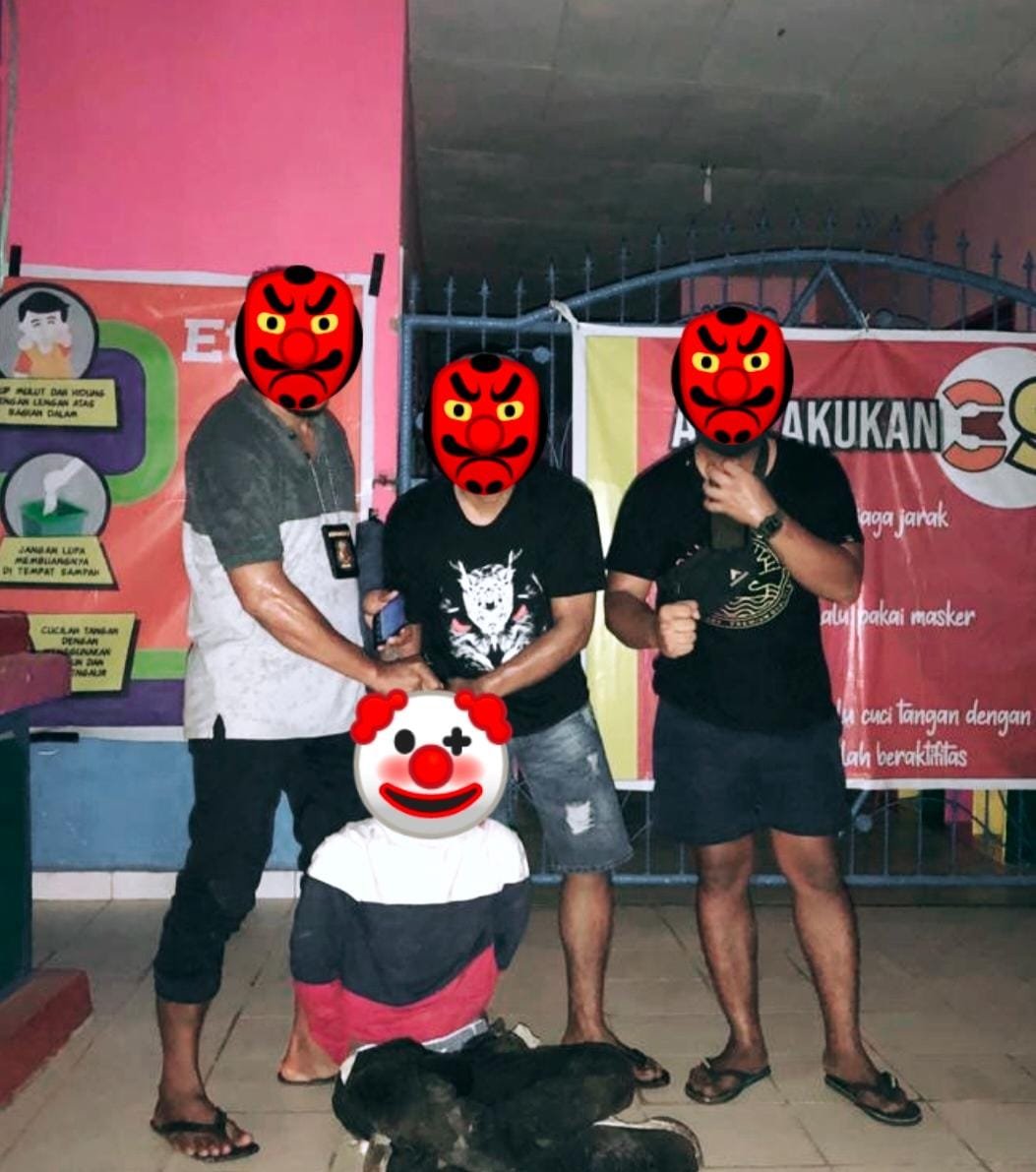 Polisi Bekuk Pengedar saat Hendak Tempel Sabu-Sabu di Mandonga Polisi Bekuk Pengedar saat Hendak Tempel Sabu-Sabu di Mandonga