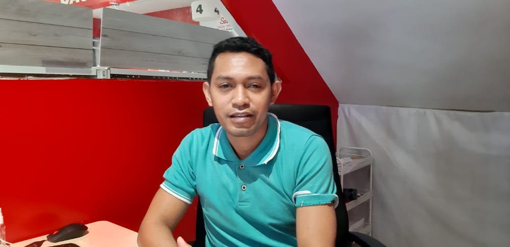 Bastian Jems Tuati Duty Manager ACE Hardware Kendari.