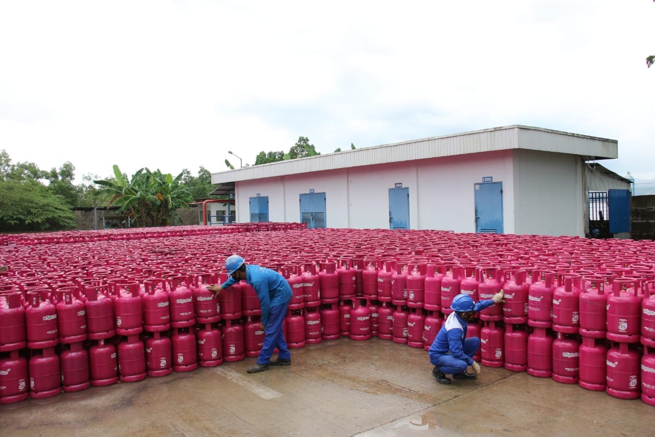 Antisipasi Lonjakan Kebutuhan Gas Jelang Lebaran, Pertamina Tambah 221 Ribu Tabung LPG 3 Kg di Sultra Antisipasi Lonjakan Kebutuhan Gas Jelang Lebaran, Pertamina Tambah 221 Ribu Tabung LPG 3 Kg di Sultra