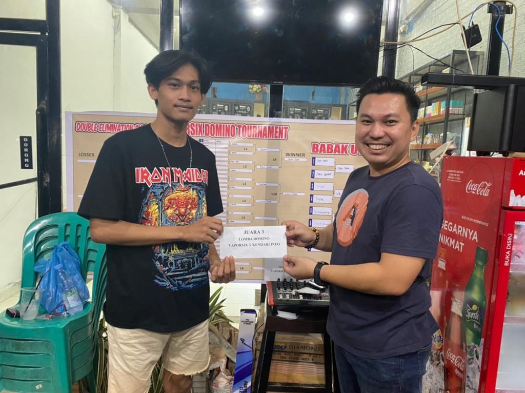 Juara 3 Domino Tournament. Foto: Yusrin/Kendariinfo. (30/4/2021).