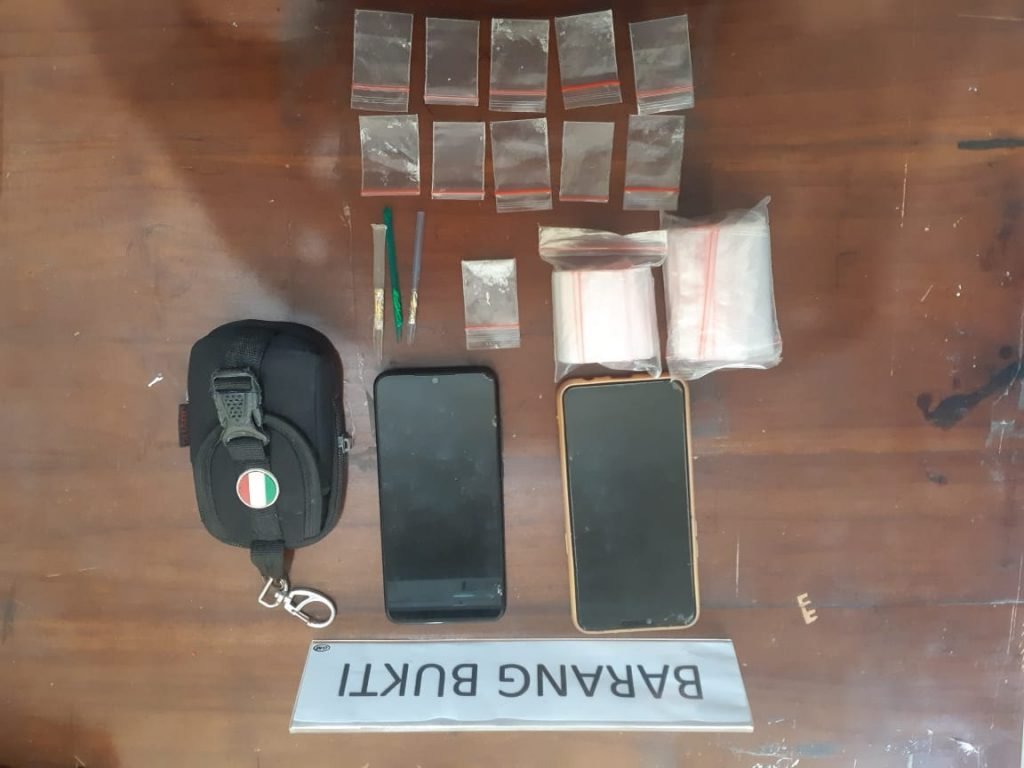 Barang bukti yang diamankan Tim Operasional Unit 2 Subdit 3 Ditresnarkoba Polda Sultra.