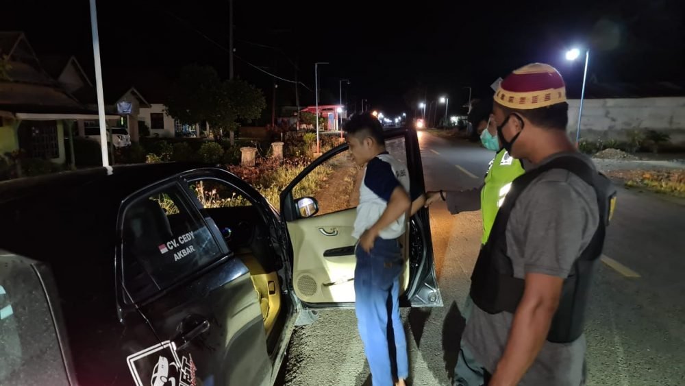 Gelar Operasi Yustisi, Polsek Onembute Amankan Seorang Pria Diduga Pengedar Sabu-Sabu Gelar Operasi Yustisi, Polsek Onembute Amankan Seorang Pria Diduga Pengedar Sabu-Sabu