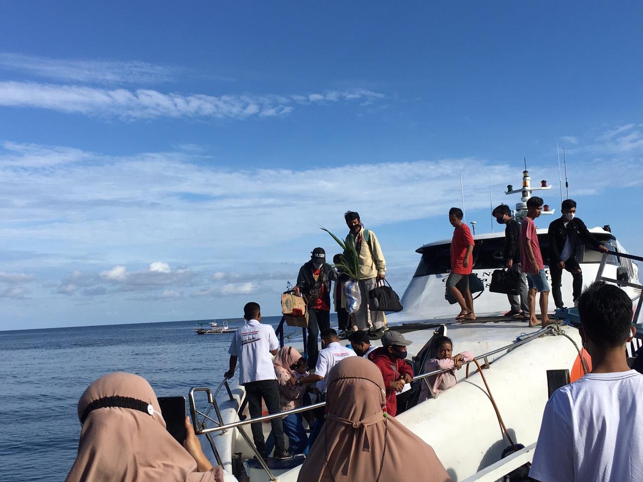 Arus Balik Lebaran, Pelabuhan Kapal Tobaku Dipadati Penumpang