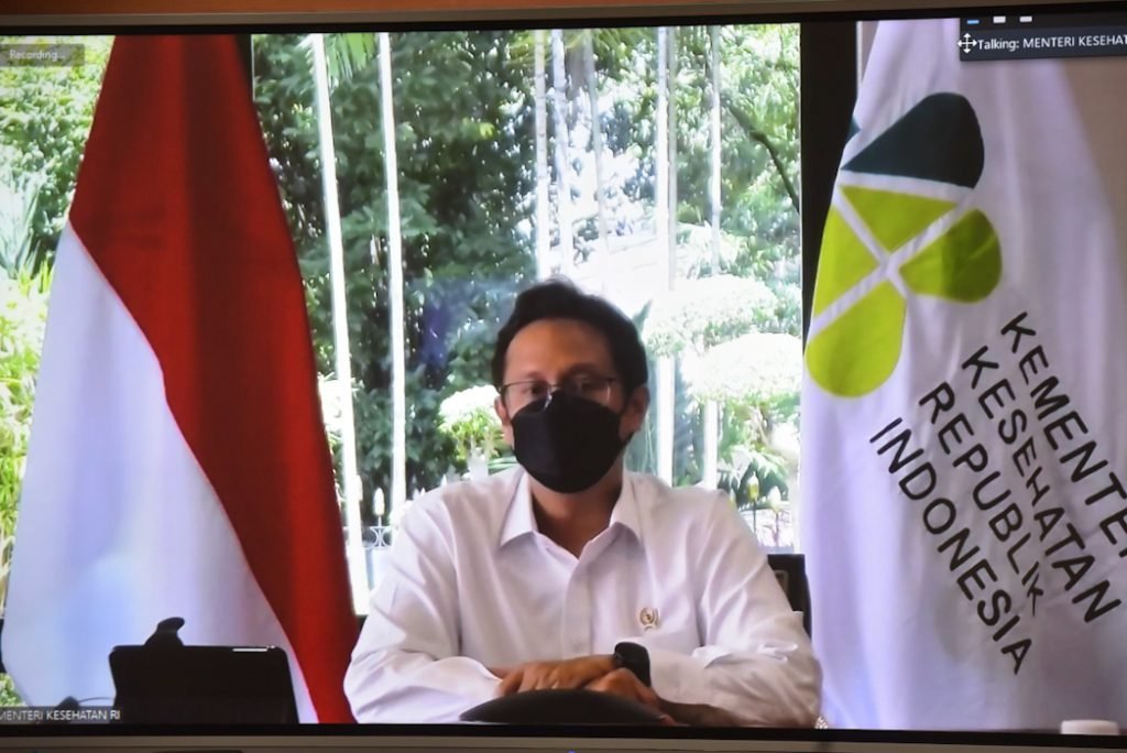 Menteri Kesehatan, Budi Gunadi Sadikin saat memberikan keterangan pers usai rapat terbatas dengan Presiden Jokowi. Foto: Tangkapan layar konferensi pers virtual.