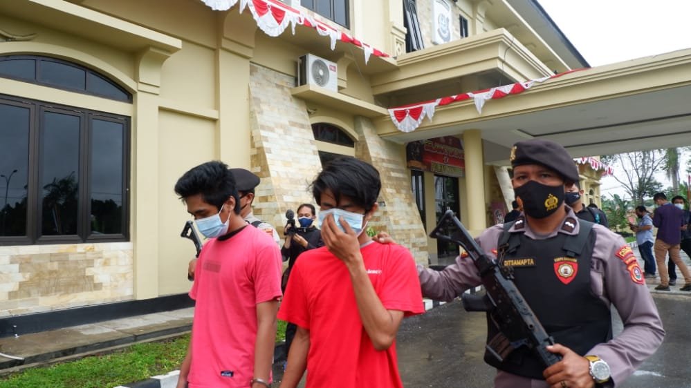 Tak Ada Habisnya! Polisi Kembali Ringkus 2 Pengedar Sabu-Sabu Jaringan Lapas Kendari Tak Ada Habisnya! Polisi Kembali Ringkus 2 Pengedar Sabu-Sabu Jaringan Lapas Kendari