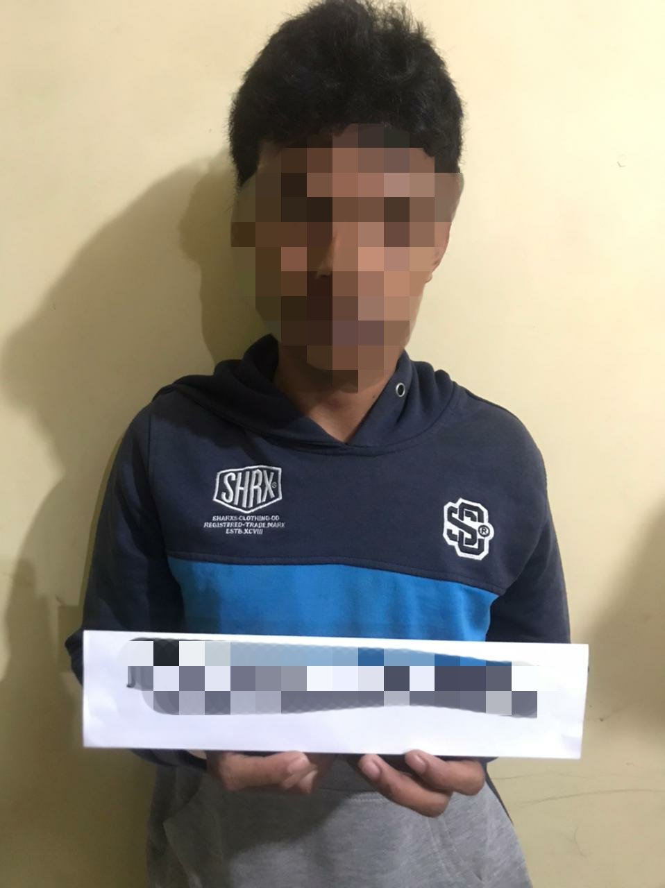 Kedapatan Miliki 17 Paket Sabu-Sabu, Remaja di Kendari Ditangkap Polisi Kedapatan Miliki 17 Paket Sabu-Sabu, Remaja di Kendari Ditangkap Polisi