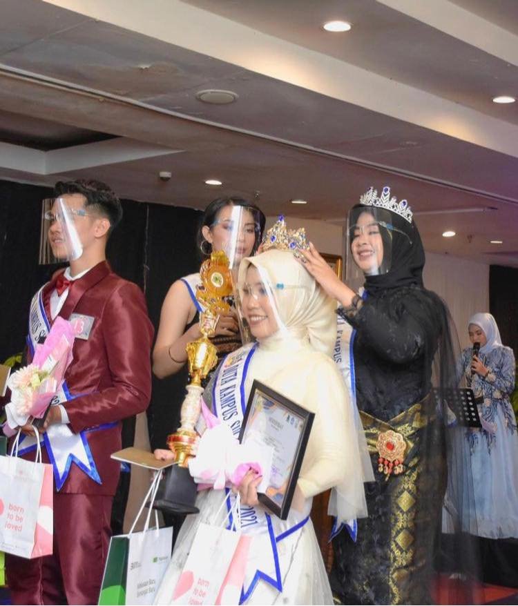 Meira Varda Ananti juara Pemilihan Duta Kampus Sulsel 2021 kategori putri.