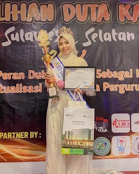 Selamat, Mahasiswi asal Kolaka Dinobatkan Jadi Duta Kampus Sulsel 2021 Selamat, Mahasiswi asal Kolaka Dinobatkan Jadi Duta Kampus Sulsel 2021