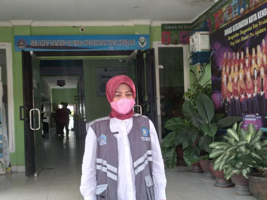 Nakes di Kendari Ingin Vaksin Moderna? Penuhi Syarat Berikut! Nakes di Kendari Ingin Vaksin Moderna? Penuhi Syarat Berikut!