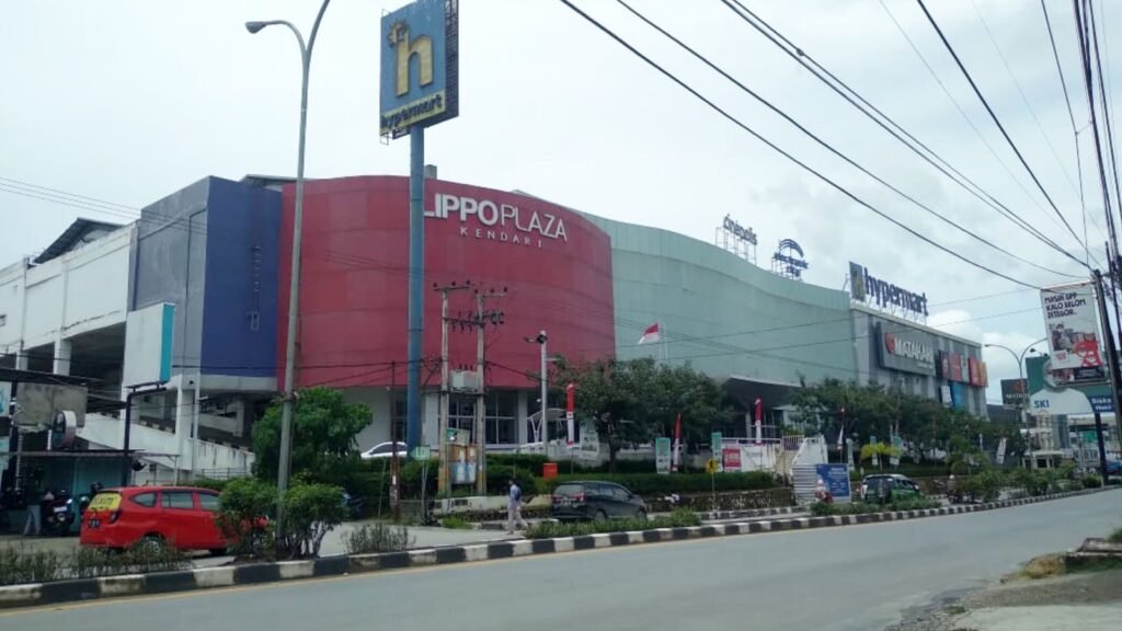 Lippo Plaza Kendari. 