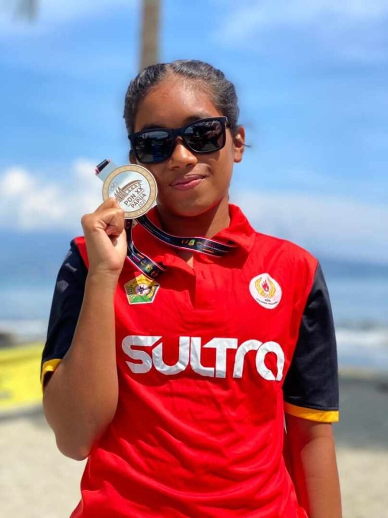 Atlet Triathlon peraih medali perunggu pertama untuk Sultra di PON Papua ke-20, Aurilie Dhea Meisy.