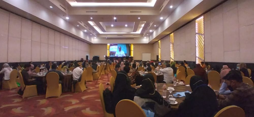 Suasana Seminar Nasional Pusat Karir yang digelar oleh UPT PK2M UHO. Foto: Yusrin Ramadhan/Kendariinfo. (30/9/2021).