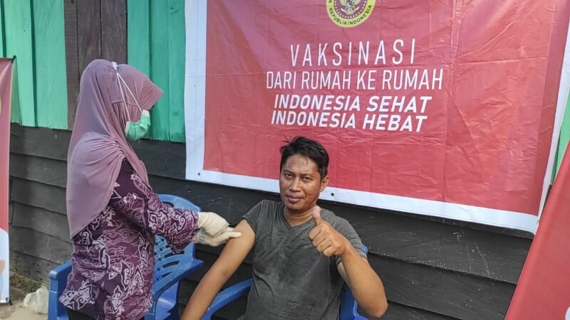 Jemput Bola, BIN Sultra Vaksin Warga di 3 Daerah Secara Door to Door Jemput Bola, BIN Sultra Vaksin Warga di 3 Daerah Secara Door to Door