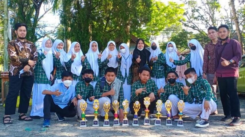 Smation 2021: MTs Ummusshabri Kendari Borong Juara di 10 Kategori Lomba Smation 2021: MTs Ummusshabri Kendari Borong Juara di 10 Kategori Lomba