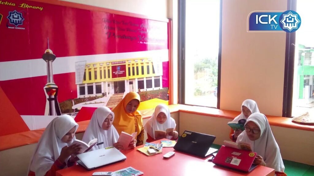 Suasana salah satu sudut di Perpustakaan MAN IC Kendari. Foto: Istimewa.