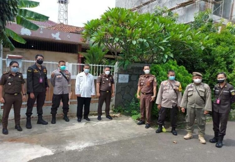 Kejati Sultra Sita 2 Rumah Milik Dirut PT Toshida di Jakarta Kejati Sultra Sita 2 Rumah Milik Dirut PT Toshida di Jakarta