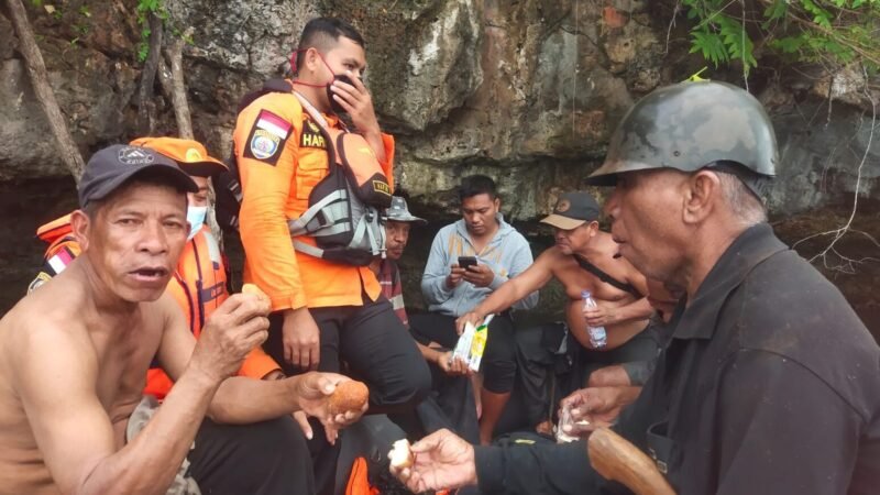 8 Warga di Muna Ditemukan Usai Hilang saat Mengecek Situs Bersejarah 8 Warga di Muna Ditemukan Usai Hilang saat Mengecek Situs Bersejarah