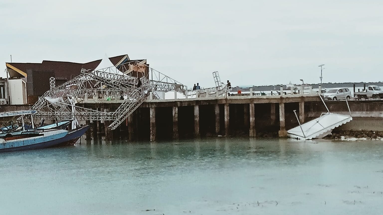 BMKG Prediksi Cuaca Ekstrem di Sultra hingga 15 Februari 2022 BMKG Prediksi Cuaca Ekstrem di Sultra hingga 15 Februari 2022