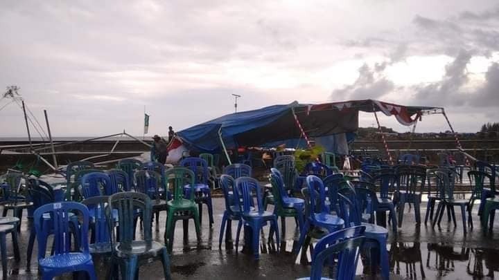 Kondisi tenda Wakatobi WAVE 2021 yang roboh.