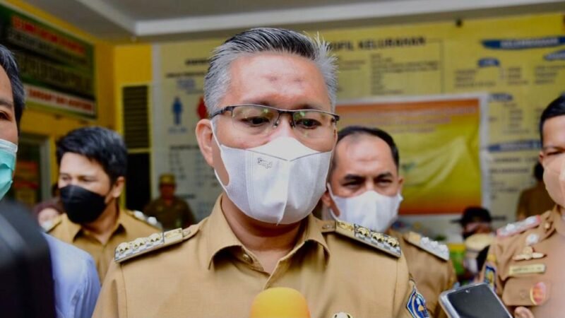 Hari Ini Pemkot Kendari Salurkan Bantuan Ganti Rugi Materiel Korban Bentrok Hari Ini Pemkot Kendari Salurkan Bantuan Ganti Rugi Materiel Korban Bentrok