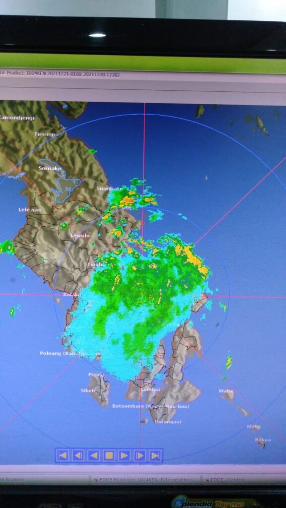 Gambar pemantauan oleh BMKG Kendari. Foto: Istimewa.