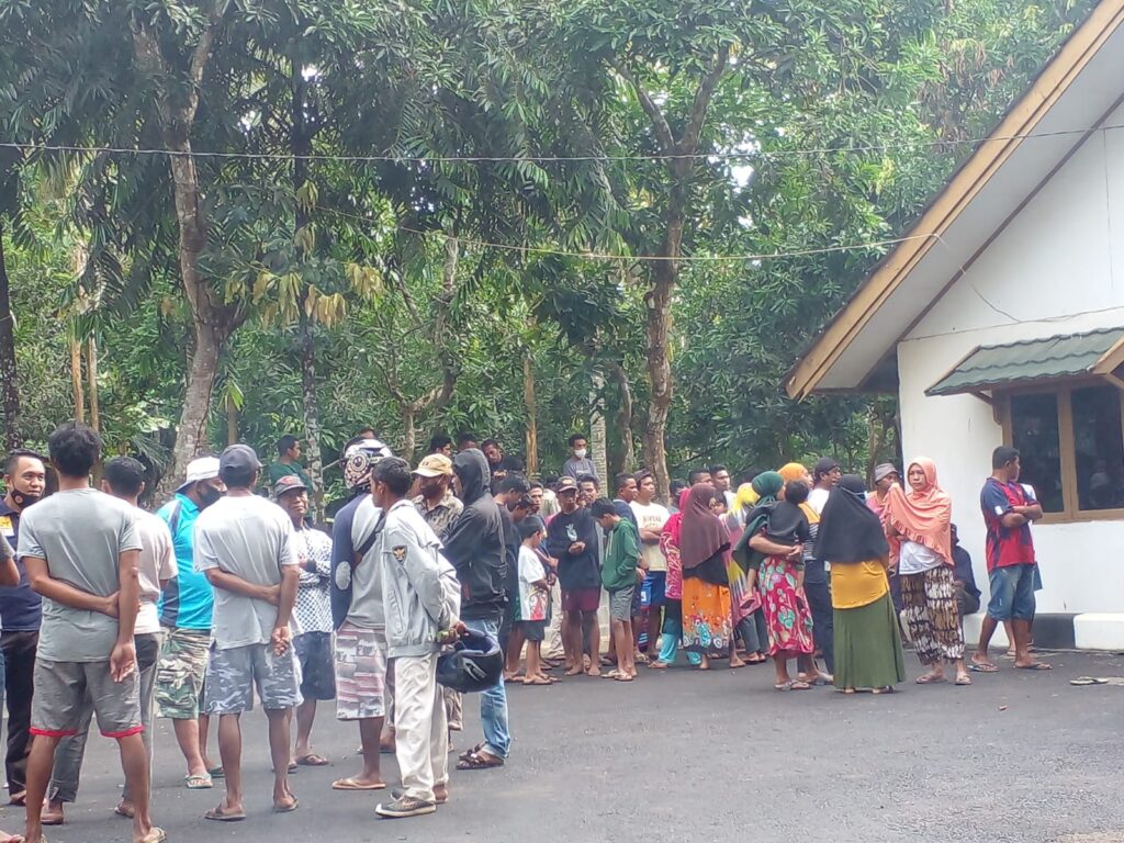 Suasana rumah duka pasca-evakuasi korban. Foto: Intan Nur Aziza/Kendariinfo.