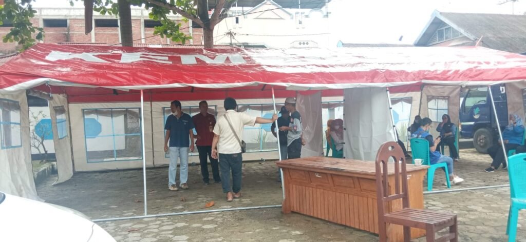 Tenda pelayanan Dinas Sosial Kendari. Foto: Istimewa. (6/1/2022).