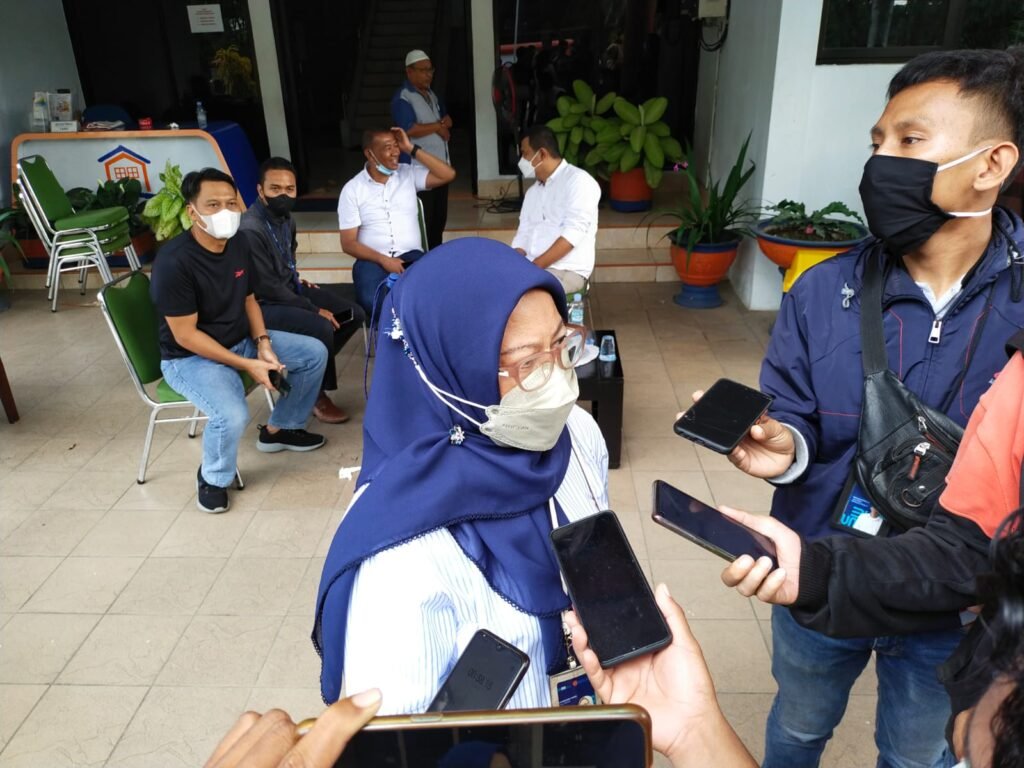 Kepala Kantor Wilayah Perum Bulog Sultra, Siti Mardati Saing.