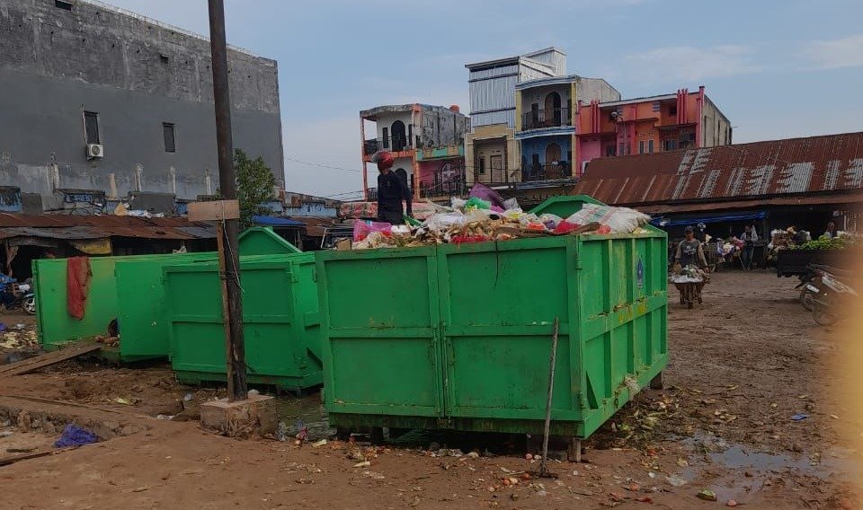 Kontainer sampah yang disiapkan oleh DLHK Kendari.