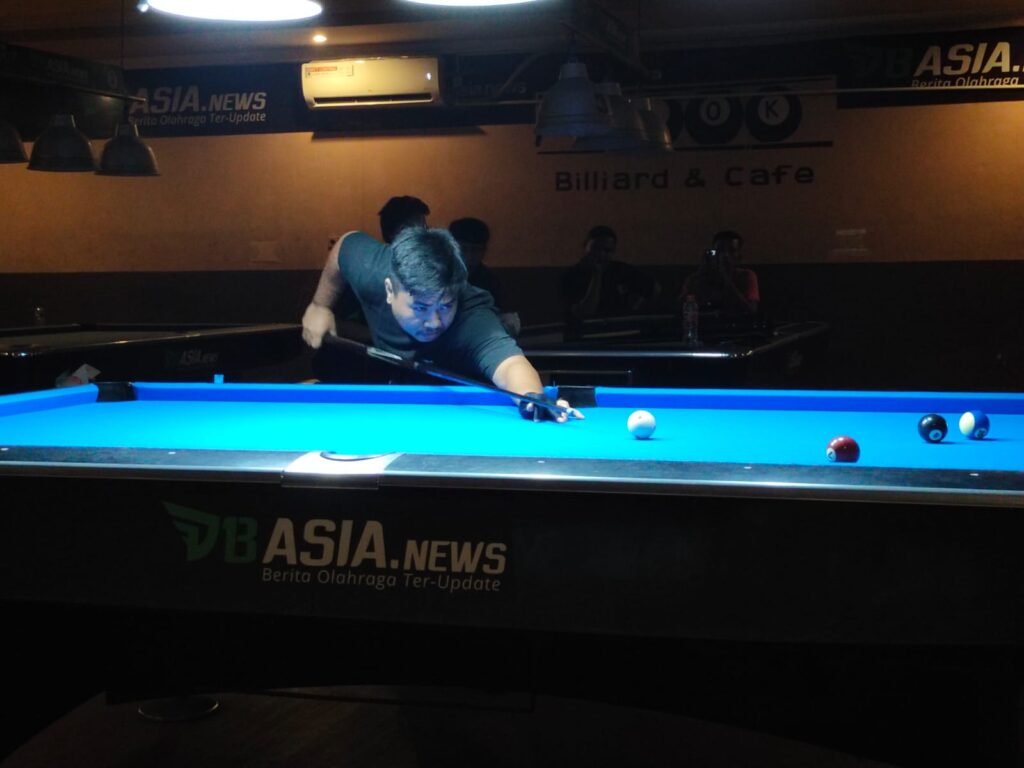 Pertandingan final POBSI Kendari CUP I pada kelas umum.