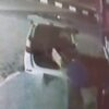 Terekam CCTV, Pria di Konsel Curi Sejumlah Dus Kosong