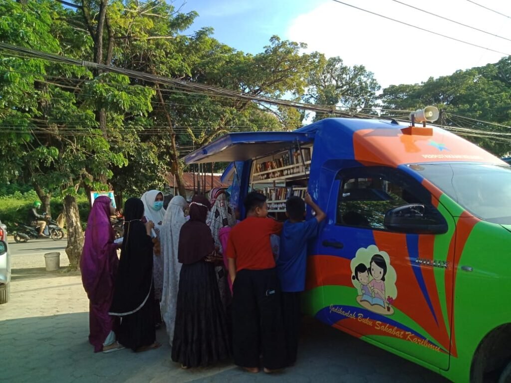 Dinas Perpustakaan dan Kearsipan Kota Kendari safari di 11 kecamatan.
