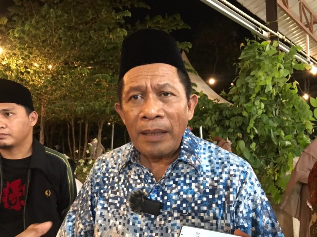 Anggora DPR RI Dapil Sultra, Hugua.