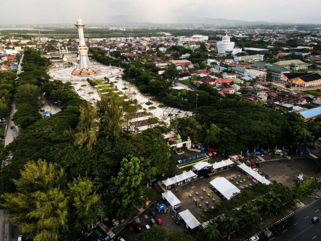 Stand Festival UMKM dan Festival Ramadhan di Eks MTQ Kota Kendari.