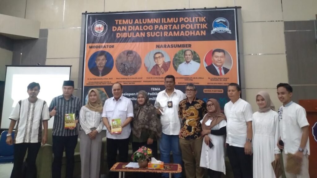 Tokoh politik Sultra, yang turut hadir pada temu alumni Ilpol FISIP UHO, Kota Kendari.