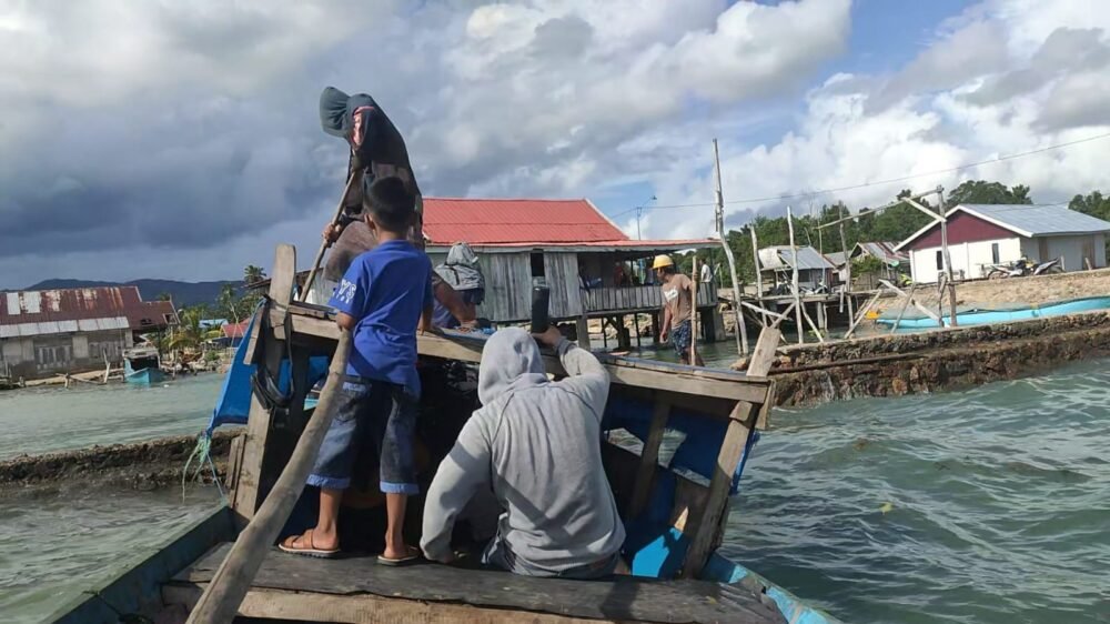 Arus Balik Mudik Lebaran di Pelabuhan Ferry Tampo Mulai Padat, Warga Memilih Gunakan Ketinting