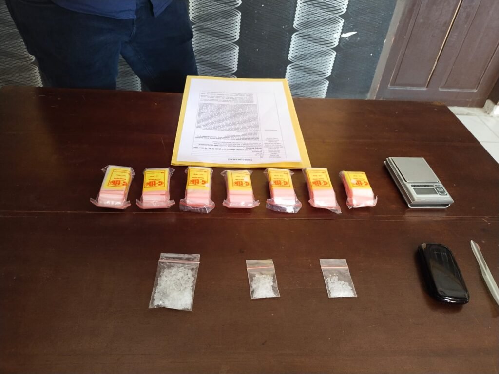 Barang bukti sabu-sabu milik ZM.