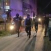 Polisi Berjaga di Depan Kampus UHO Kendari Usai Ricuh Antar-kelompok