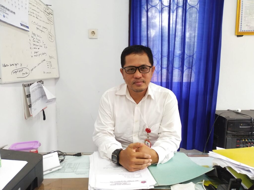 Kepala Kantor Rumah Pemotongan Hewan Kota Kendari, Raden Muhammad Romy Yulianto.