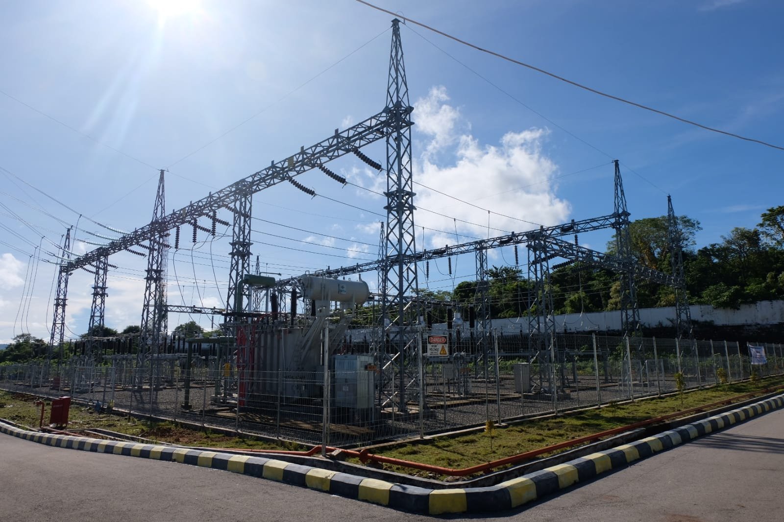 Akselerasi Pengembangan Pariwisata, PLN Rampungkan 3 Infrastruktur Kelistrikan di Pulau Buton Akselerasi Pengembangan Pariwisata, PLN Rampungkan 3 Infrastruktur Kelistrikan di Pulau Buton
