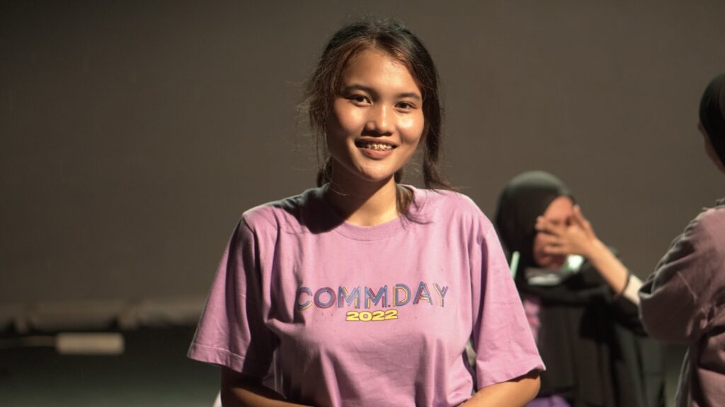 Ketua Panitia Comm Day 2022, Desderia Cindy Tandiayu. Foto: Kendariinfo/Wira Muhammad Rafli. (14/7/2022).