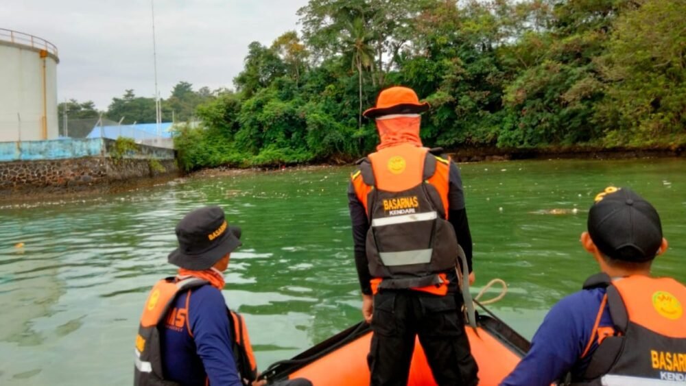3 Nelayan Diterjang Gelombang saat Mancing di Teluk Kendari, 2 Selamat dan 1 Hilang