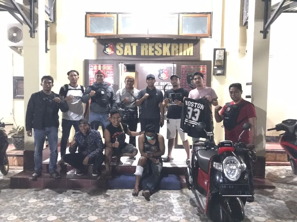 Abdul Rockim (43), pelaku pembunuhan pasutri di Jalan Pahlawan, Kelurahan Bukit Wolio Indah, Kecamatan Wolio, Kota Baubau diamankan di Polres Baubau.